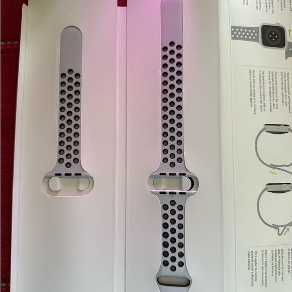 Nike White Breathable Wristband for Smartwatch - Picture 2 of 4
